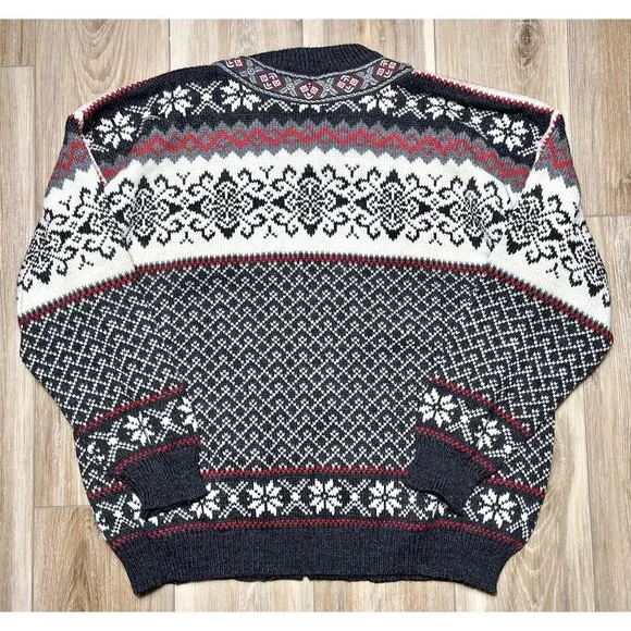 Vintage Nordstrikk Virgin Wool Pewter Clasp Cardigan Sweater - Size Medium